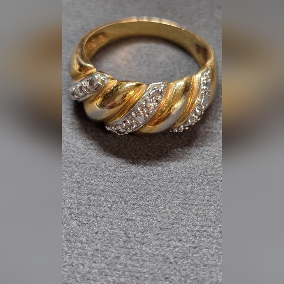 Vintage Ross Simons Sterling Silver Gold Plated Band Ring. - Picture 1 of 6